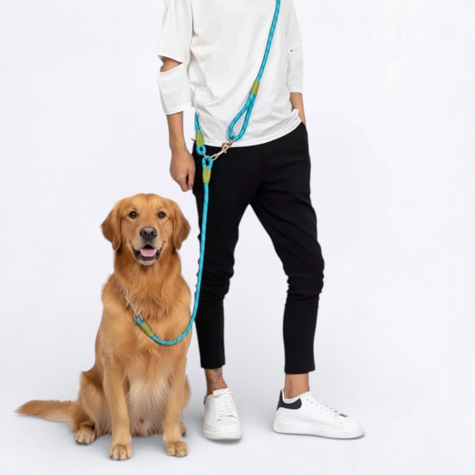Reflective-Crossbody-Dog-Leash.jpg